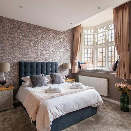 The Most Central Apartment In Canterbury Stunning Interiors, Fully Equipped, City Views And Free Wifi! エクステリア 写真