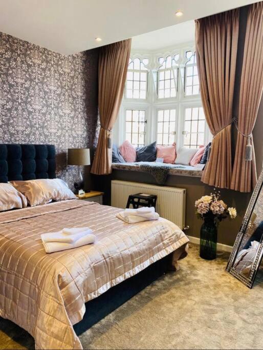 The Most Central Apartment In Canterbury Stunning Interiors, Fully Equipped, City Views And Free Wifi! エクステリア 写真