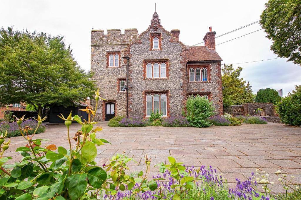 The Most Central Apartment In Canterbury Stunning Interiors, Fully Equipped, City Views And Free Wifi! エクステリア 写真