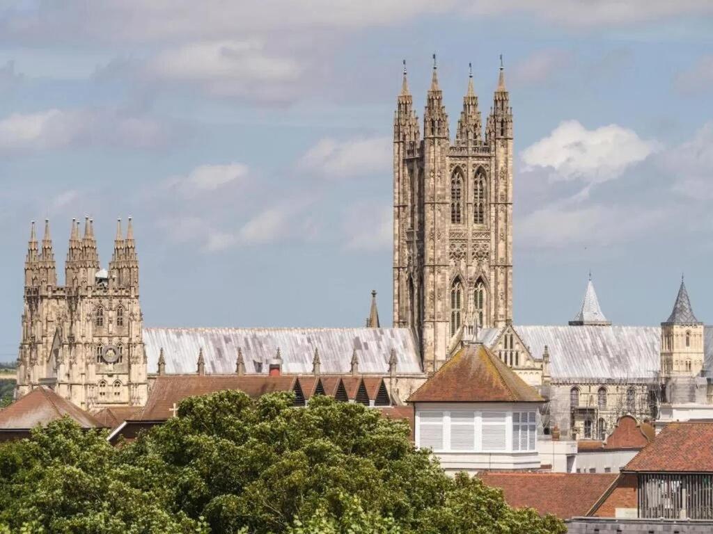 The Most Central Apartment In Canterbury Stunning Interiors, Fully Equipped, City Views And Free Wifi! エクステリア 写真