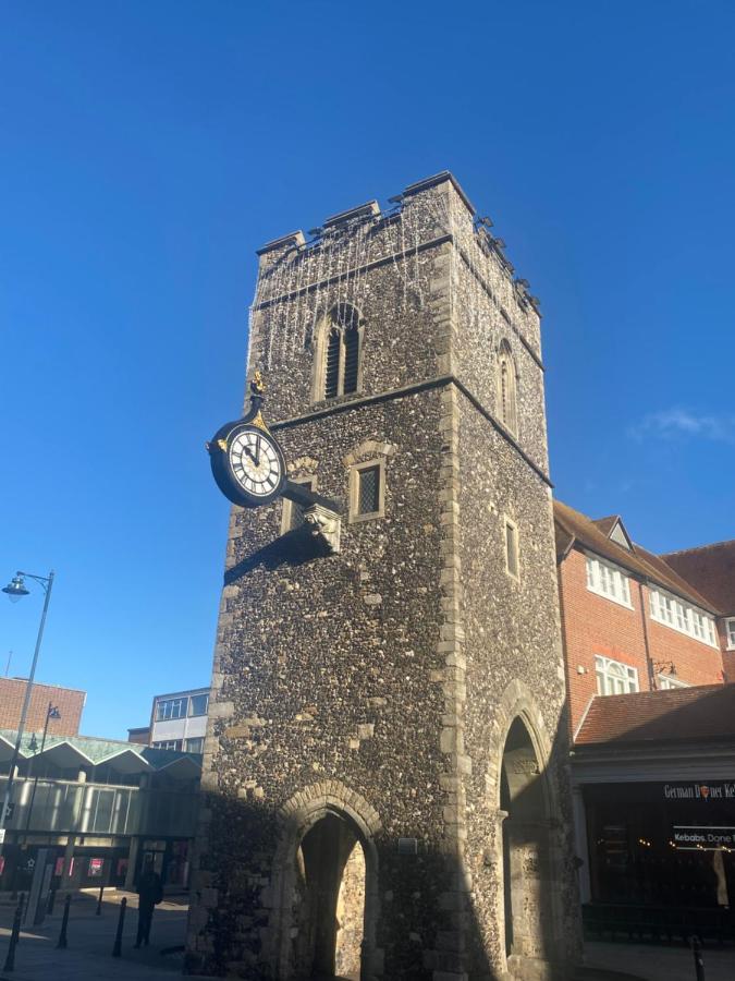 The Most Central Apartment In Canterbury Stunning Interiors, Fully Equipped, City Views And Free Wifi! エクステリア 写真
